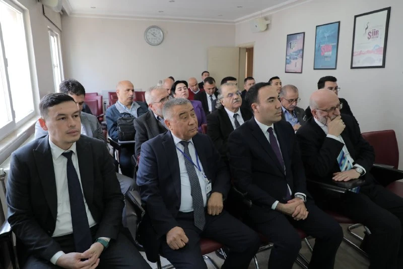 🇺🇿🇹🇷O‘zbekiston va Turkiya: adabiyot orqali do‘stlik va ma’rifat ko‘prigi mustahkamlanmoqda