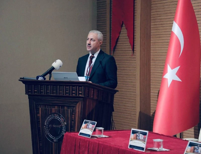 Ayni paytda Xatay Mustafo Kemal universitetida “BIR ILDIZ, BIR MA’RIFAT: О‘ZBEKISTON – TURKIYA DО‘STLIK KО‘PRIGI” nomli forum bo'lib o'tmoqda.